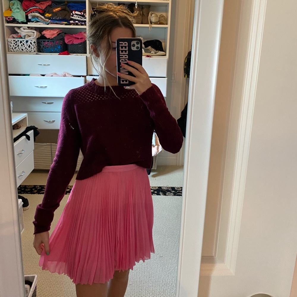 Cute skirt!! 💖💖
